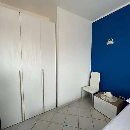 A Due Passi Dal Mare Casa de Férias